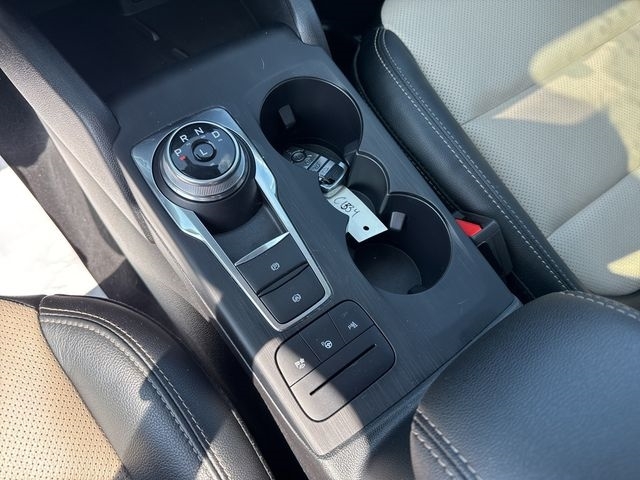 Ford Escape Hybrid Titanium AWD 2022