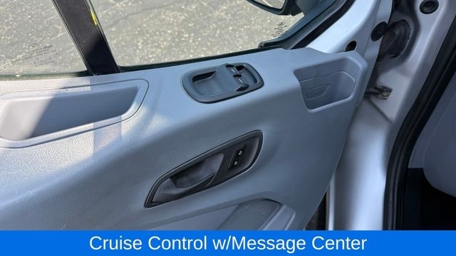 Ford Transit 350 Wagon Med. Roof XL w/Sliding Pass. 148-in. WB 2018