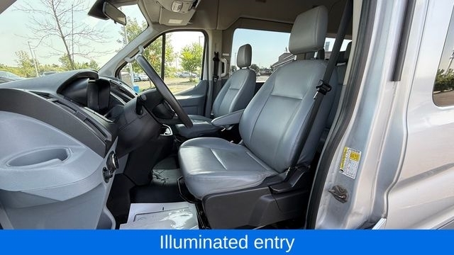 Ford Transit 350 Wagon Med. Roof XL w/Sliding Pass. 148-in. WB 2018