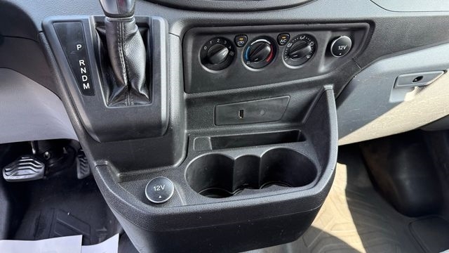 Ford Transit 350 Wagon Med. Roof XL w/Sliding Pass. 148-in. WB 2018