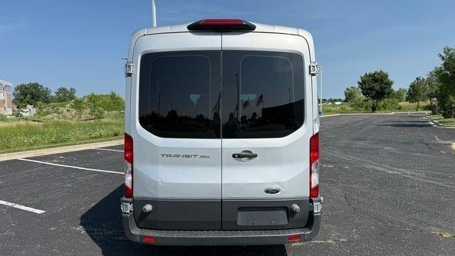 Ford Transit 350 Wagon Med. Roof XL w/Sliding Pass. 148-in. WB 2018