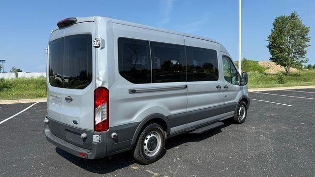 Ford Transit 350 Wagon Med. Roof XL w/Sliding Pass. 148-in. WB 2018