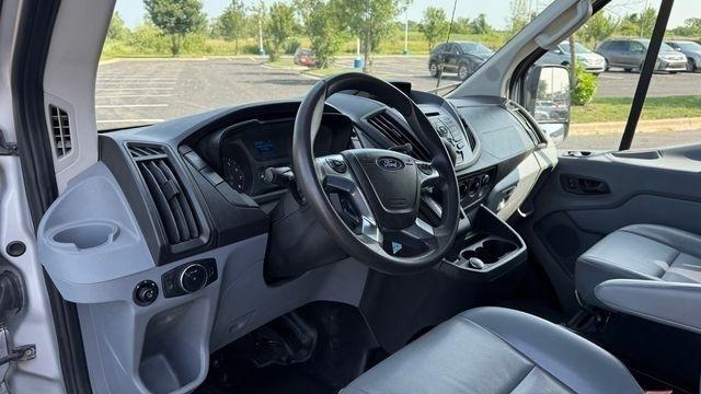 Ford Transit 350 Wagon Med. Roof XL w/Sliding Pass. 148-in. WB 2018