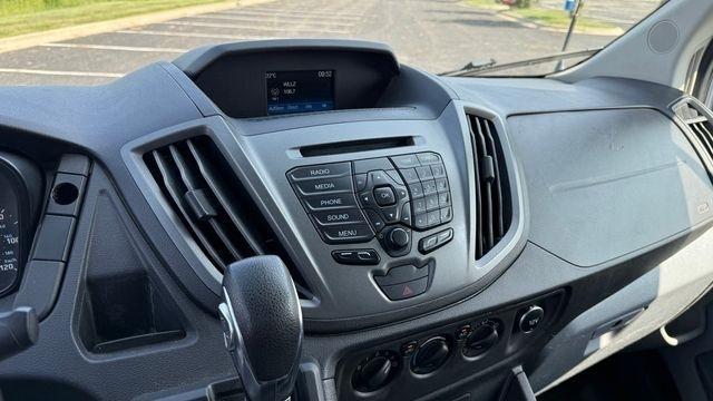 Ford Transit 350 Wagon Med. Roof XL w/Sliding Pass. 148-in. WB 2018