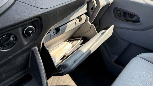 Ford Transit 350 Wagon Med. Roof XL w/Sliding Pass. 148-in. WB 2018