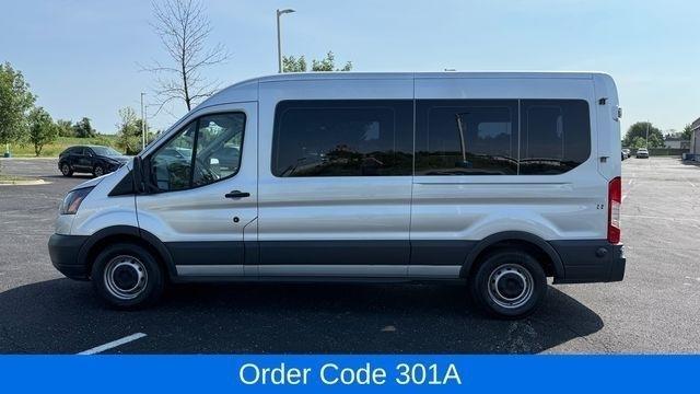 Ford Transit 350 Wagon Med. Roof XL w/Sliding Pass. 148-in. WB 2018