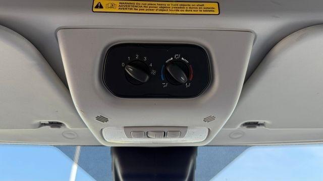 Ford Transit 350 Wagon Med. Roof XL w/Sliding Pass. 148-in. WB 2018