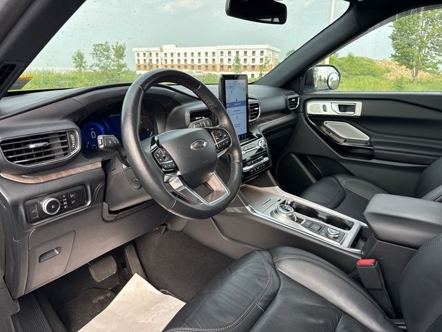 Ford Explorer Platinum AWD 2023