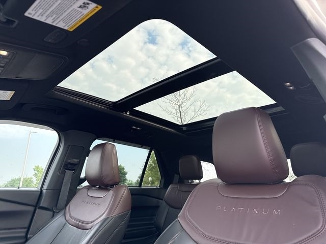 Ford Explorer Platinum AWD 2023