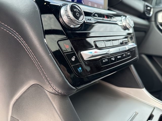 Ford Explorer Platinum AWD 2023