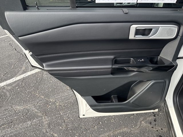 Ford Explorer Platinum AWD 2023