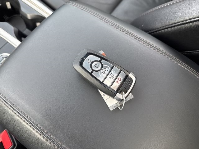 Ford Explorer Platinum AWD 2023