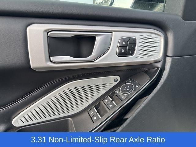 Ford Explorer Platinum AWD 2023