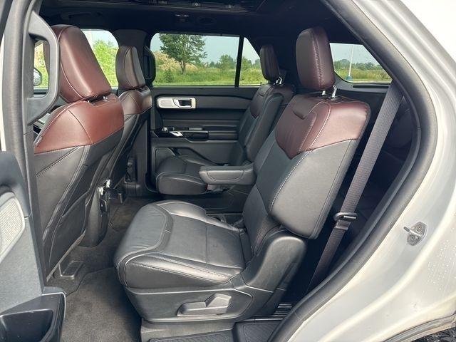 Ford Explorer Platinum AWD 2023