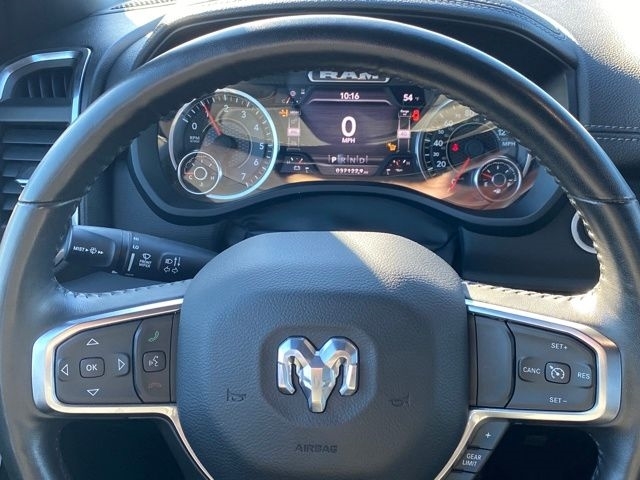 RAM 1500 Laramie Crew Cab SWB 4WD 2024