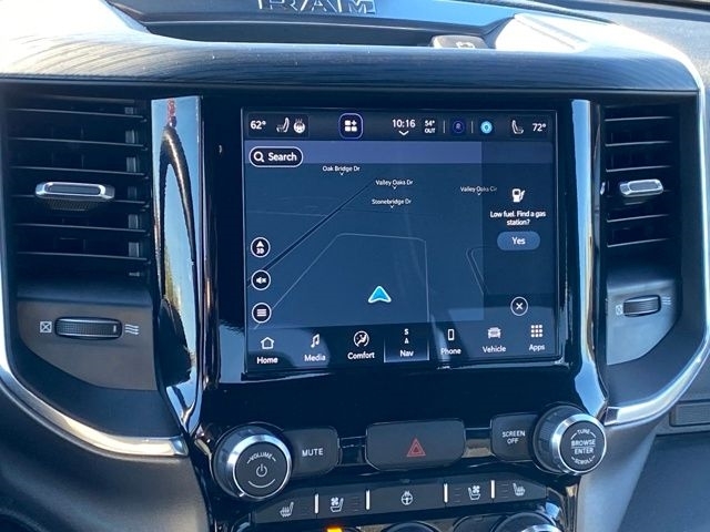 RAM 1500 Laramie Crew Cab SWB 4WD 2024