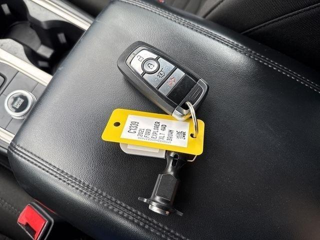 Ford Explorer XLT AWD 2021