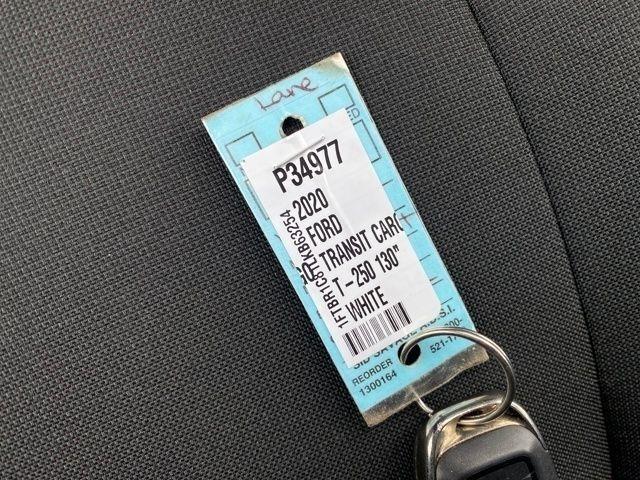 Ford Transit 250 Van Med. Roof w/Sliding Pass. 130-in. WB 2020