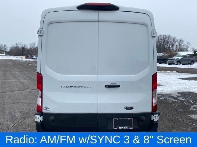 Ford Transit 250 Van Med. Roof w/Sliding Pass. 130-in. WB 2020