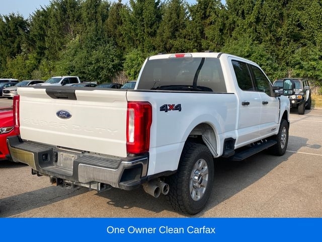 Ford F-250 SD XLT Crew Cab 4WD 2024