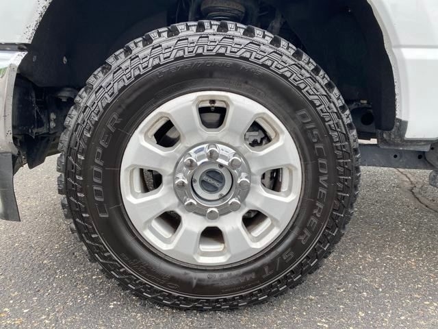 Ford F-250 SD XLT Crew Cab 4WD 2024