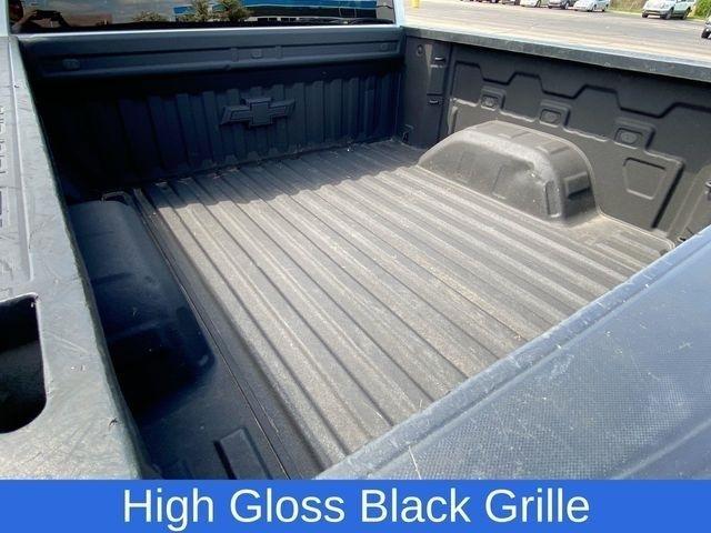 Chevrolet Silverado 1500 Limited Custom Trail Boss Crew Cab Long Box 4WD 2022