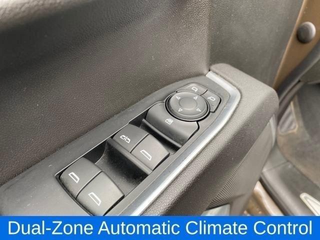 Chevrolet Silverado 1500 LT-L Crew Cab 4WD 2023