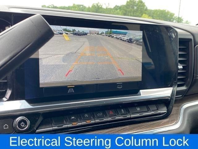 Chevrolet Silverado 1500 LT-L Crew Cab 4WD 2023