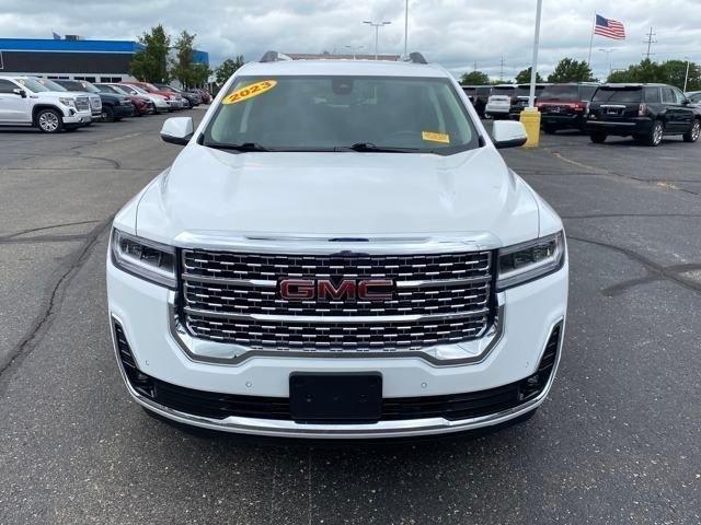 GMC Acadia Denali 2023