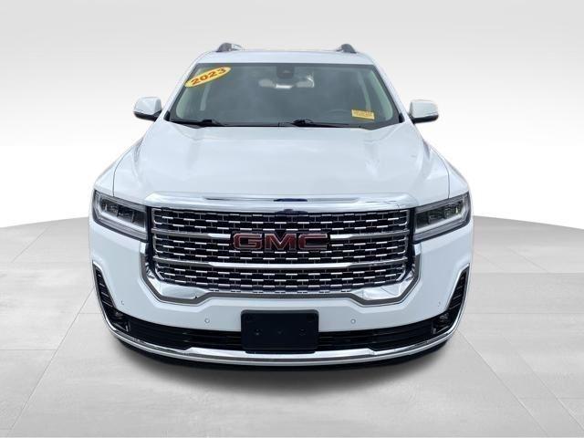 GMC Acadia Denali 2023