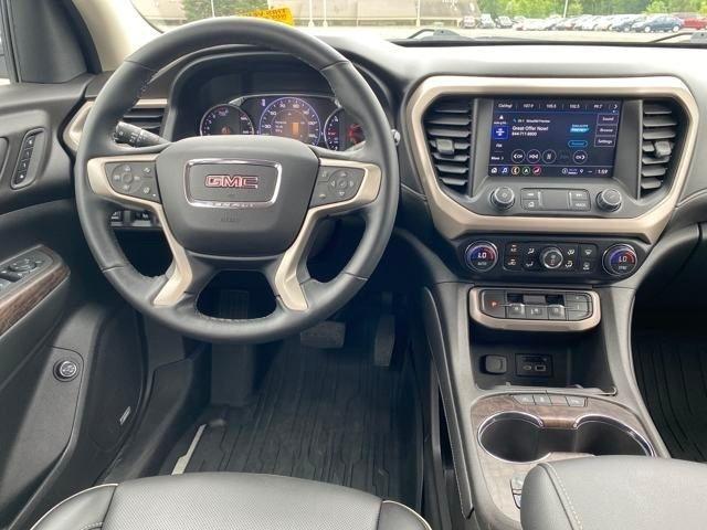 GMC Acadia Denali 2023