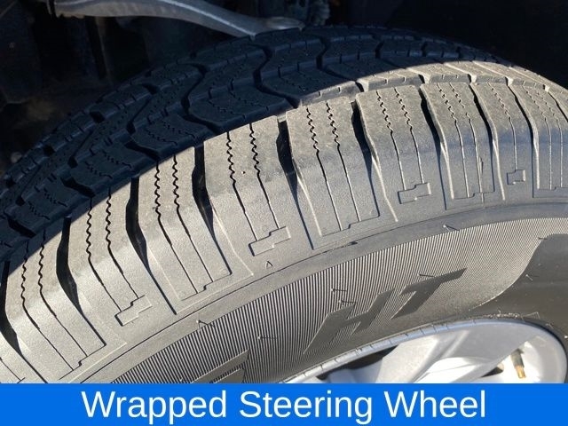 Chevrolet Silverado 1500 LT Crew Cab 4WD 2025