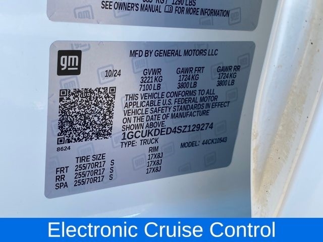 Chevrolet Silverado 1500 LT Crew Cab 4WD 2025