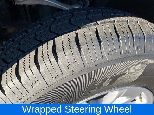 Chevrolet Silverado 1500 LT Crew Cab 4WD 2025