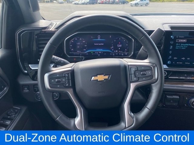 Chevrolet Silverado 1500 LT Crew Cab 4WD 2025