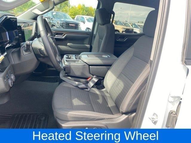 Chevrolet Silverado 1500 LT Crew Cab 4WD 2025