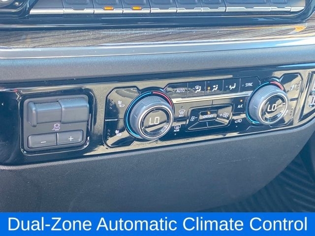 Chevrolet Silverado 1500 LT Crew Cab 4WD 2025