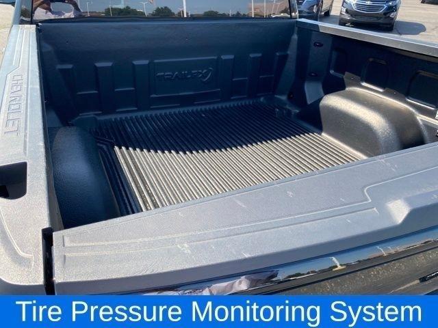 Chevrolet Silverado 1500 LT Crew Cab 4WD 2025