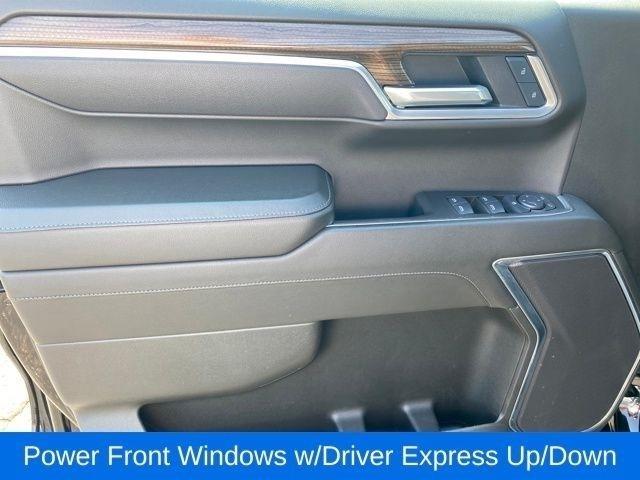 Chevrolet Silverado 1500 LT Crew Cab 4WD 2025