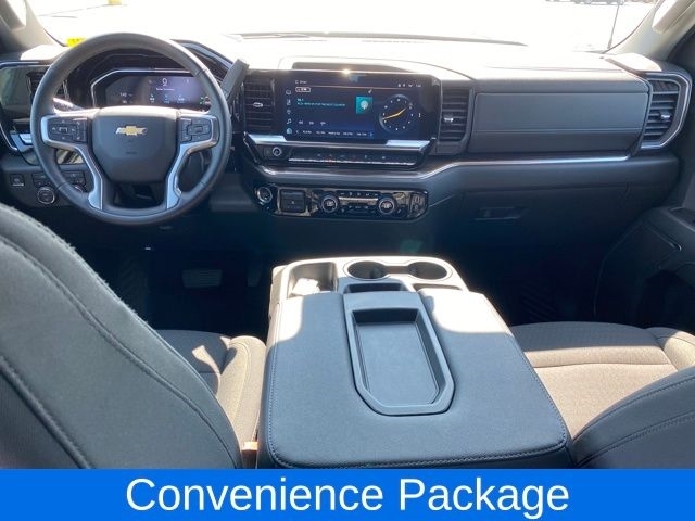 Chevrolet Silverado 1500 LT Crew Cab 4WD 2025