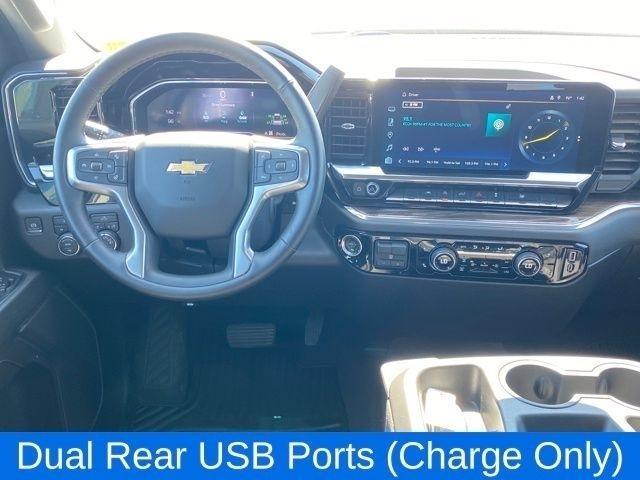 Chevrolet Silverado 1500 LT Crew Cab 4WD 2025