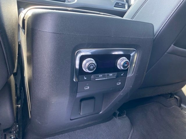 GMC Yukon XL SLT 4WD 2023