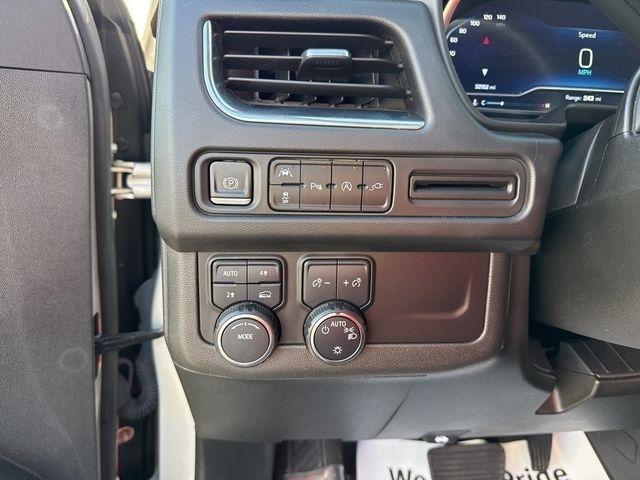 Chevrolet Suburban RST 4WD 2022