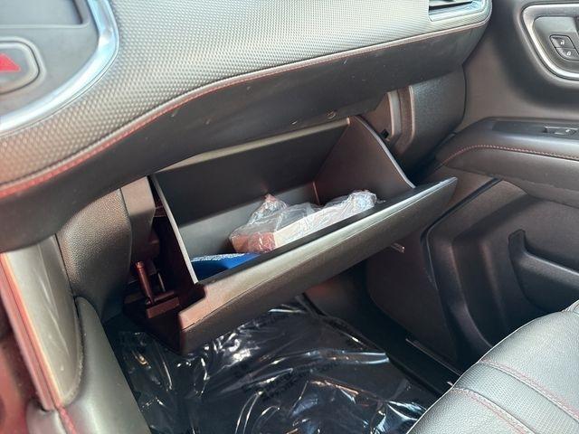 Chevrolet Suburban RST 4WD 2022