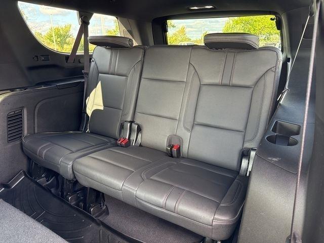 Chevrolet Suburban RST 4WD 2022