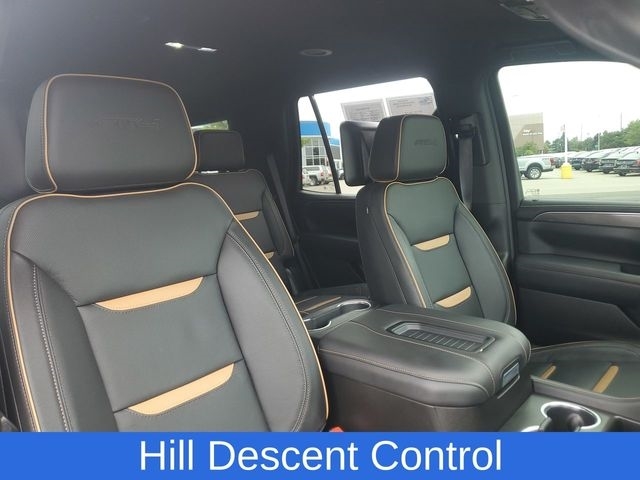 GMC Yukon Denali 4WD 2023