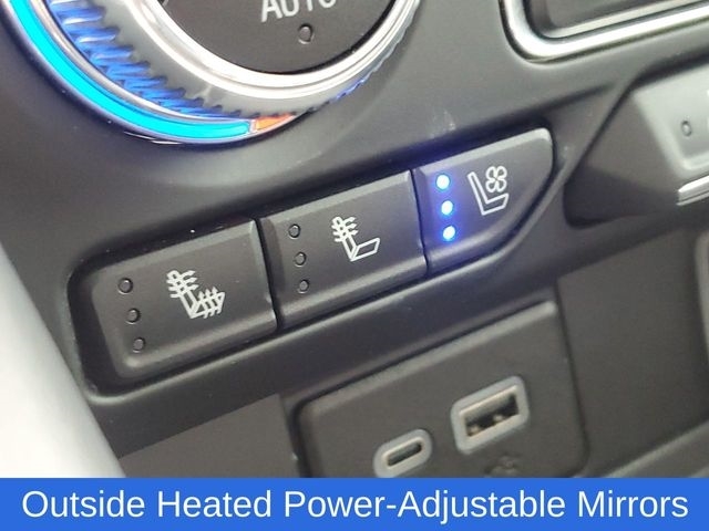 GMC Yukon Denali 4WD 2023