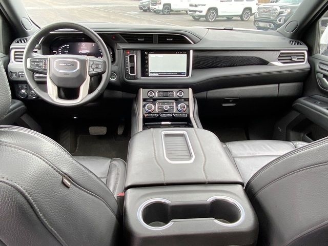 GMC Yukon Denali 4WD 2024