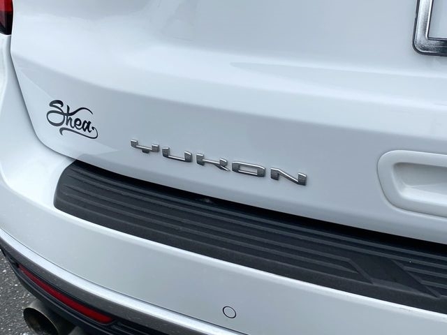 GMC Yukon Denali 4WD 2024