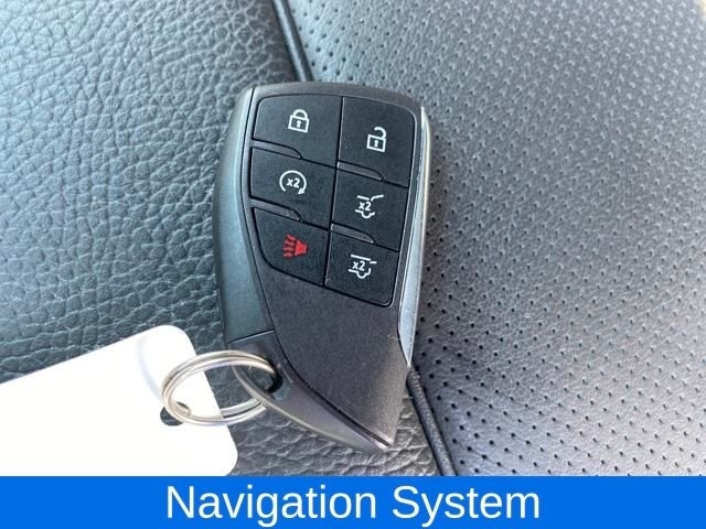 GMC Yukon Denali 4WD 2024